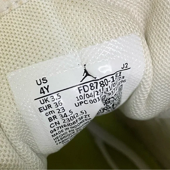 Air Jordan 1 Mid Sail Light Laser Orange Kid's Youth Size 4Y Shoes FD8780-181 - Picture 10 of 11